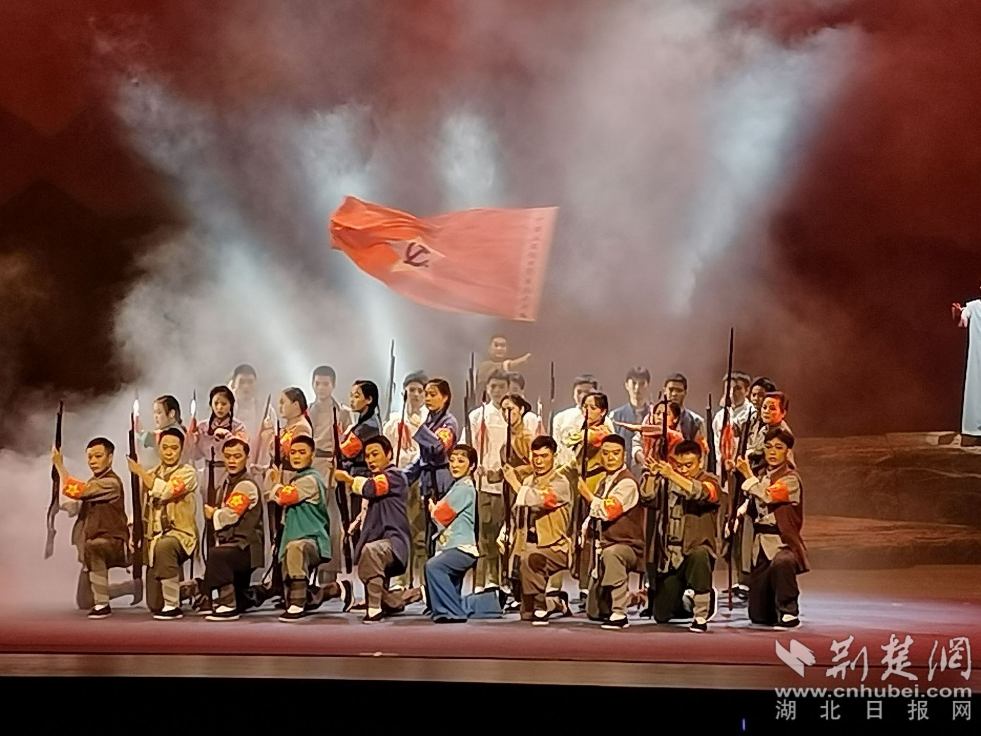 北路子花鼓戲《大悟烽火》展演現(xiàn)場。.jpeg.jpeg